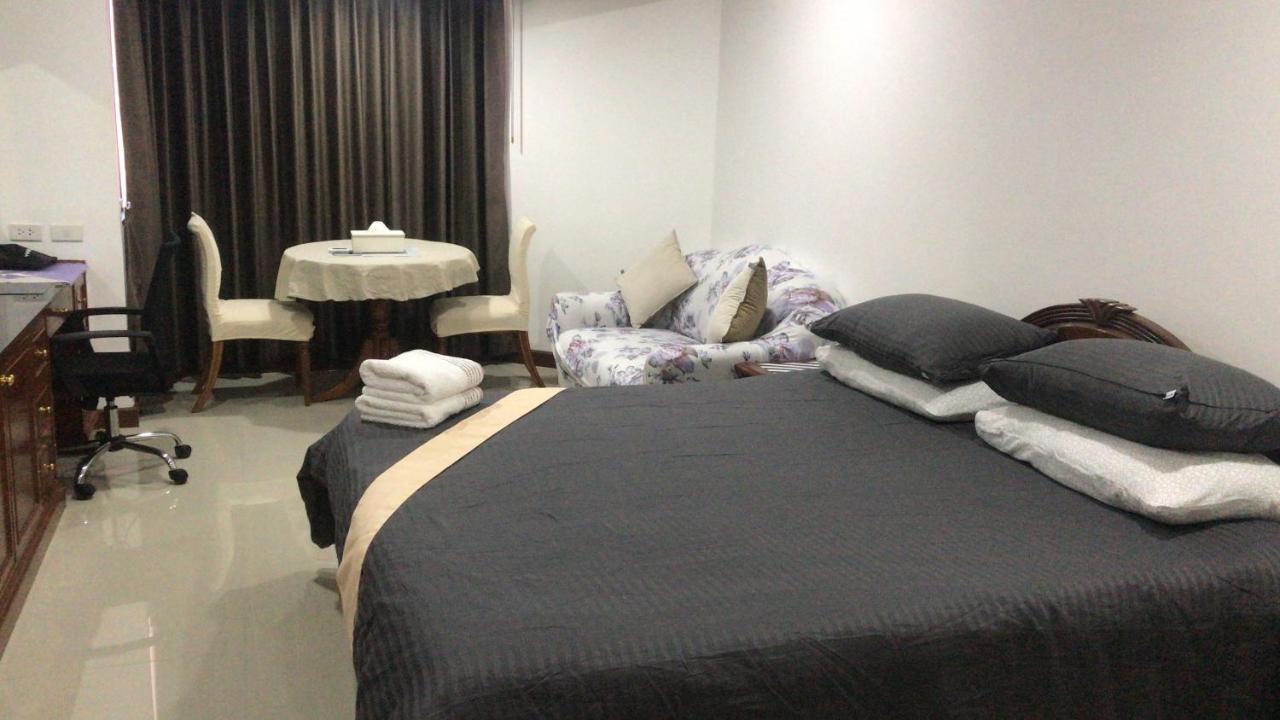 Omni Tower Cozy Apartment Near Nana Bts Bangkok Eksteriør billede
